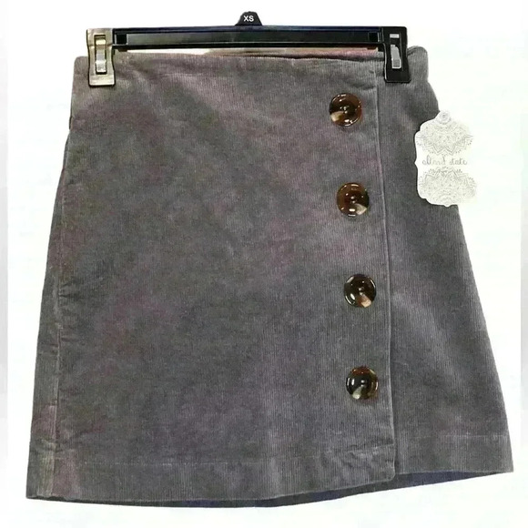 Altar'd State Dresses & Skirts - NWT Altar’d State taupe corduroy skirt size small